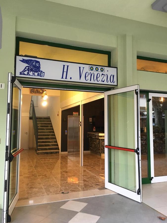 Hotel Venezia San Mauro Mare Buitenkant foto